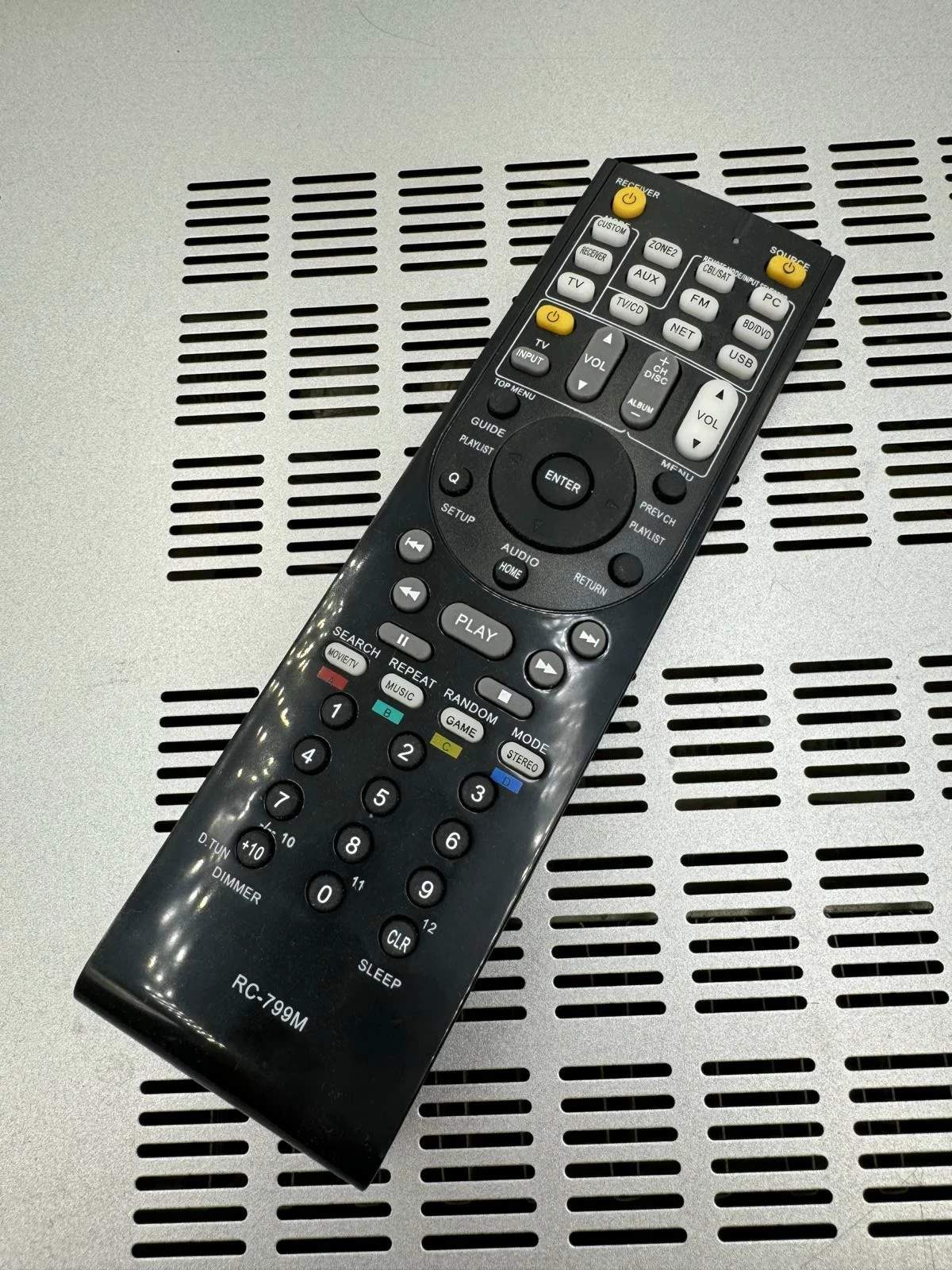 wzmacniacz-onkyo-ht-r518-pilot-komunikacja-brak