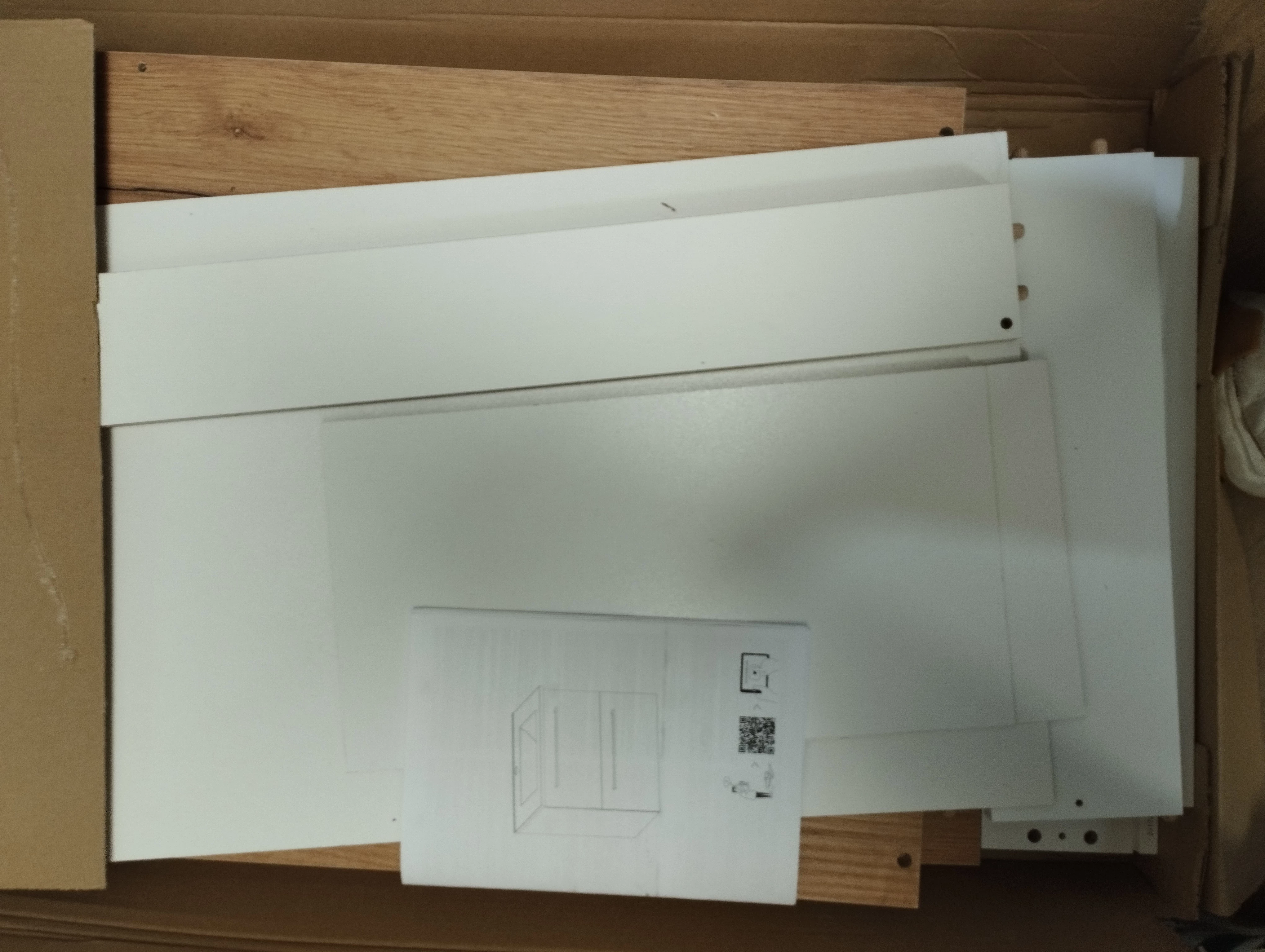 zestaw-szafka-z-umywalka-intenso-60-sensea-stan-uzywany