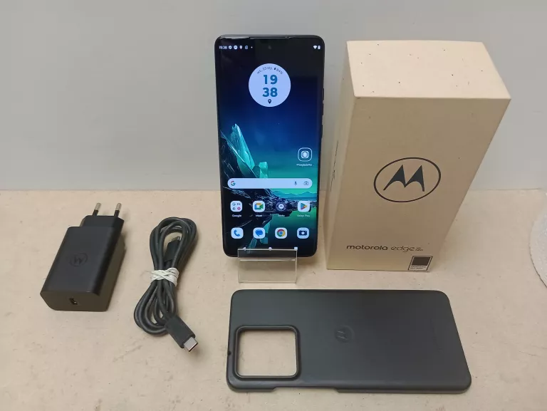 TELEFON MOTOROLA EDGE 40 NEO 12/256GB