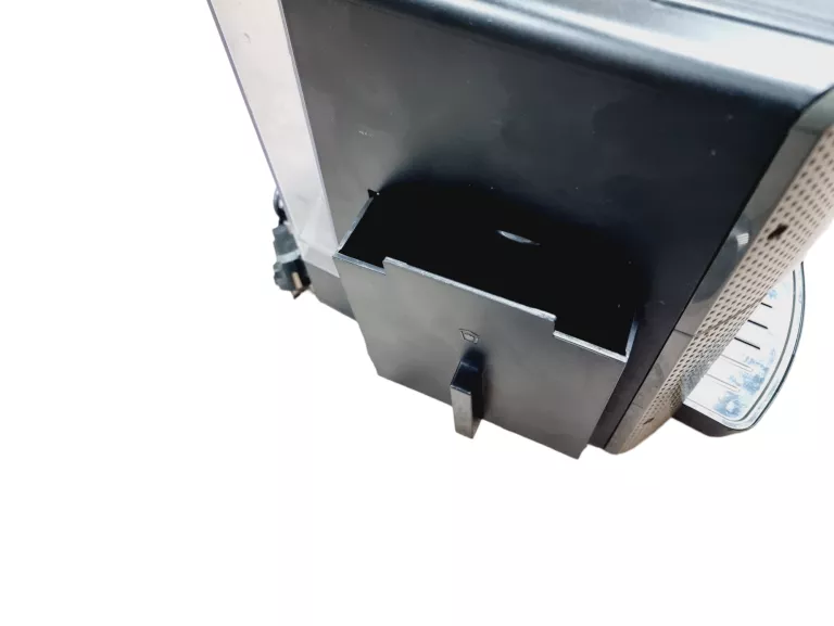 EKSPRES DO KAWY Z MŁYNKIEM KRUPS EA8100 W PUD