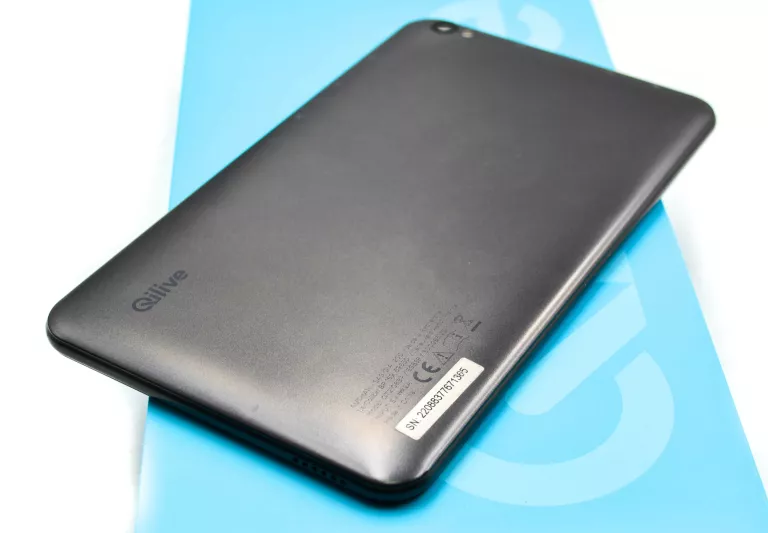 TABLET QILIVE 8" Q4-21 2 GB / 32 GB + ŁADOWARKA,PUDEŁKO