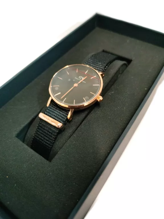 ZEGAREK DAMSKI DANIEL WELLINGTON PETITE CORNWALL 28 MM