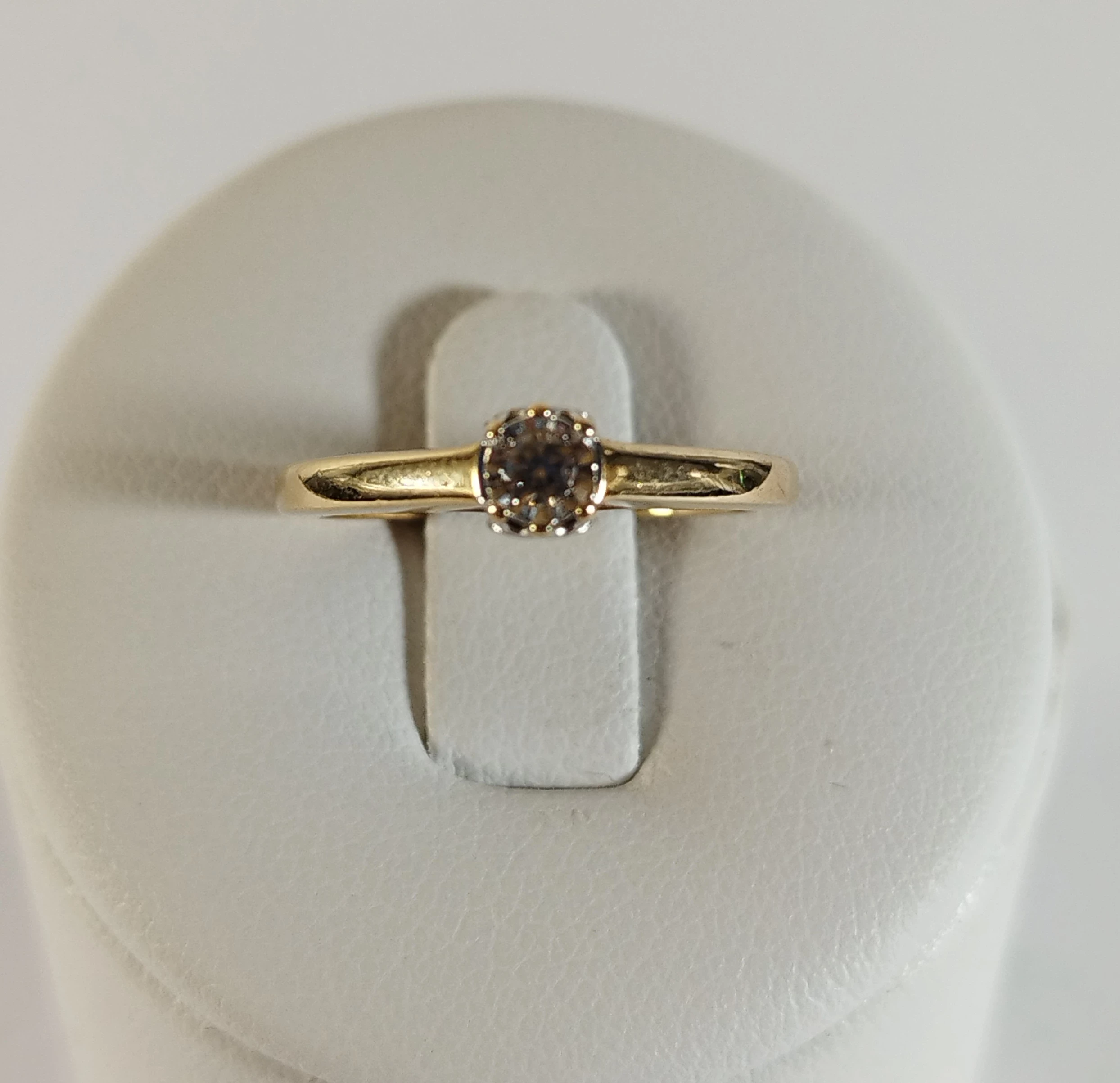 zloty-pierscionek-z-diamentem-080-gr-375-pr-rodzaj-2205-2