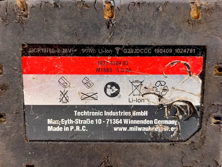 SZLIFIERKA KĄTOWA MILWAUKEE M18 FSAGF125XPDB 18V 125MM 5.0AH (4933478439)