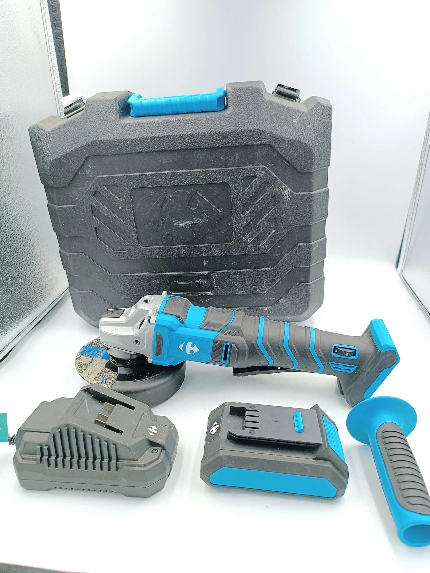 szlifierka-carrfur-winnicka-24-kielce