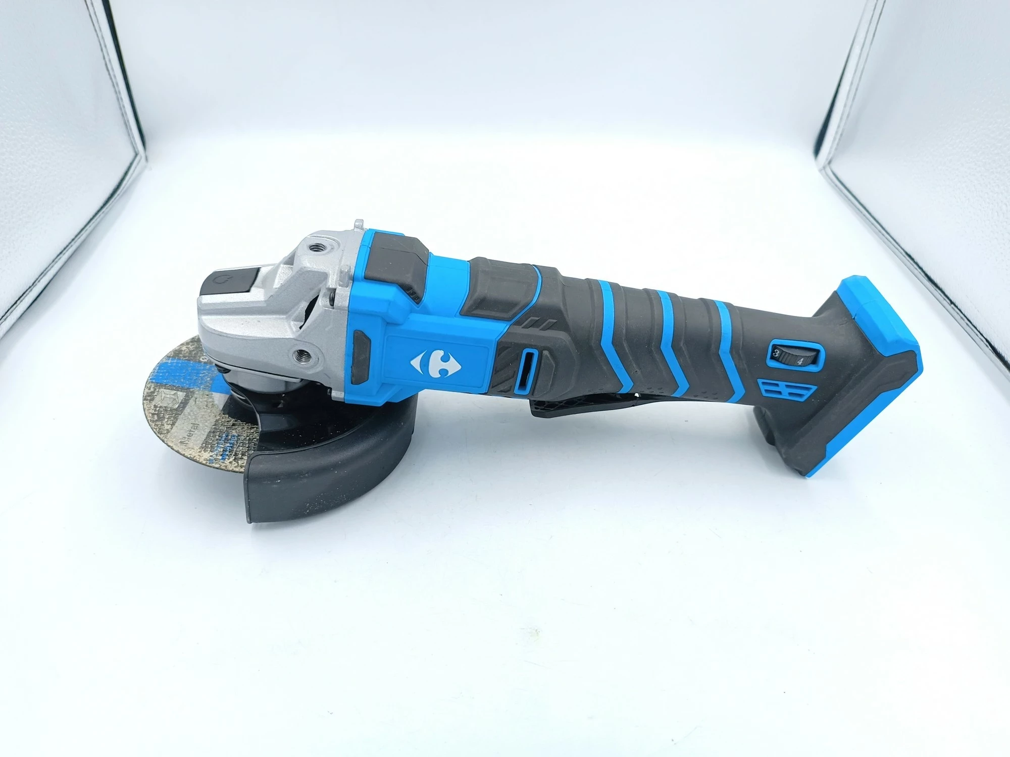 szlifierka-carrfur-rodzaj-zasilania-akumulatorowe