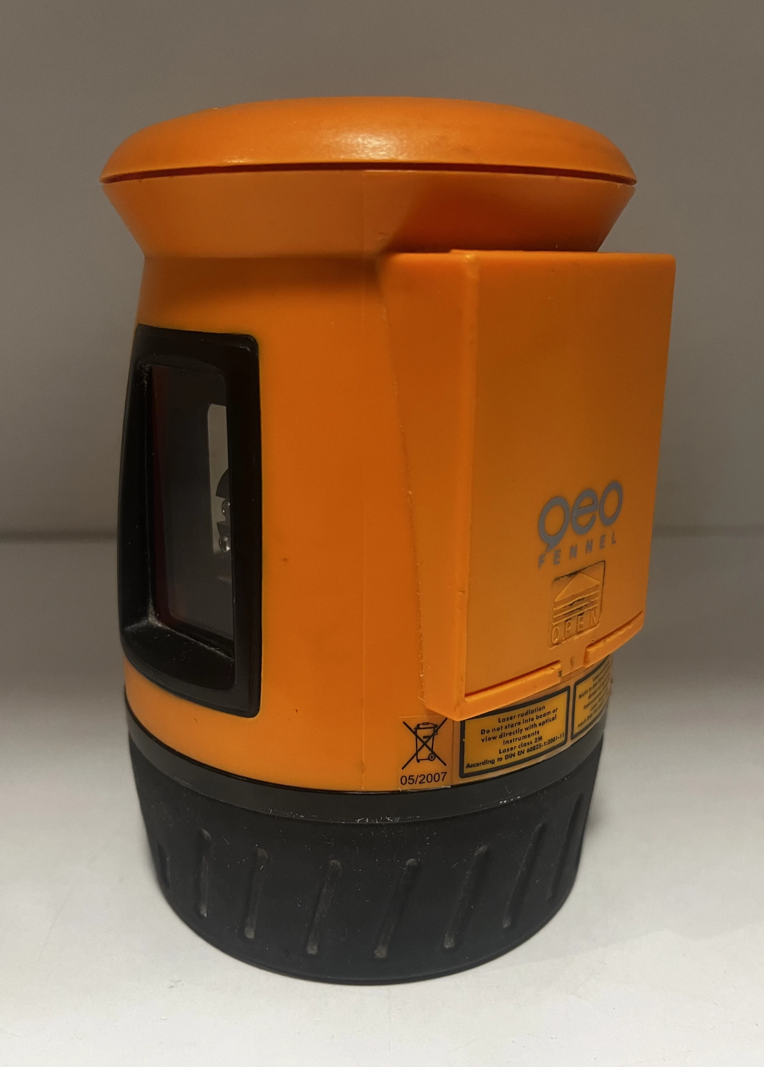 laser-liniowy-krzyzowy-geo-fennel-fl-40-3-opis-stan-uszkodzony