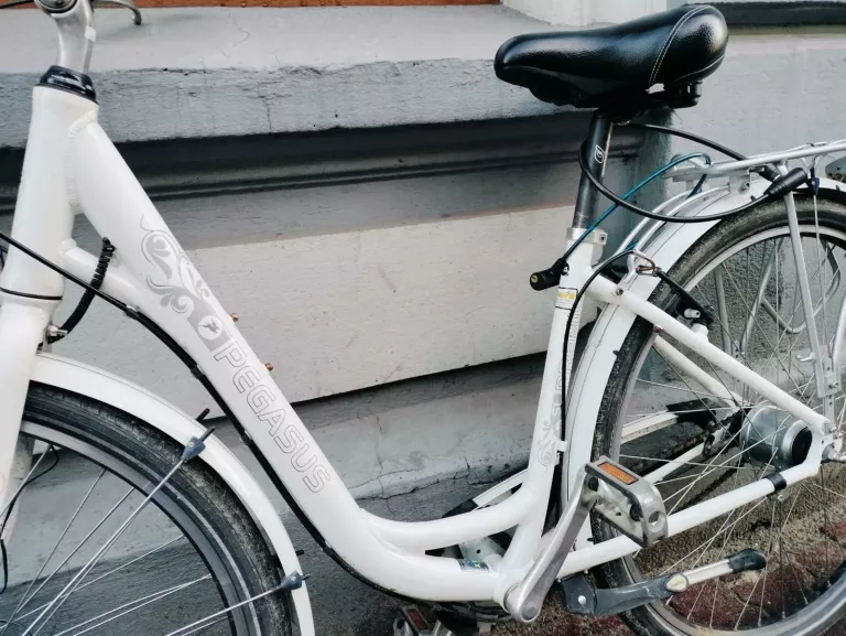 ROWER PEGASUS PREMIO SL BIAŁY KOŁA 28"