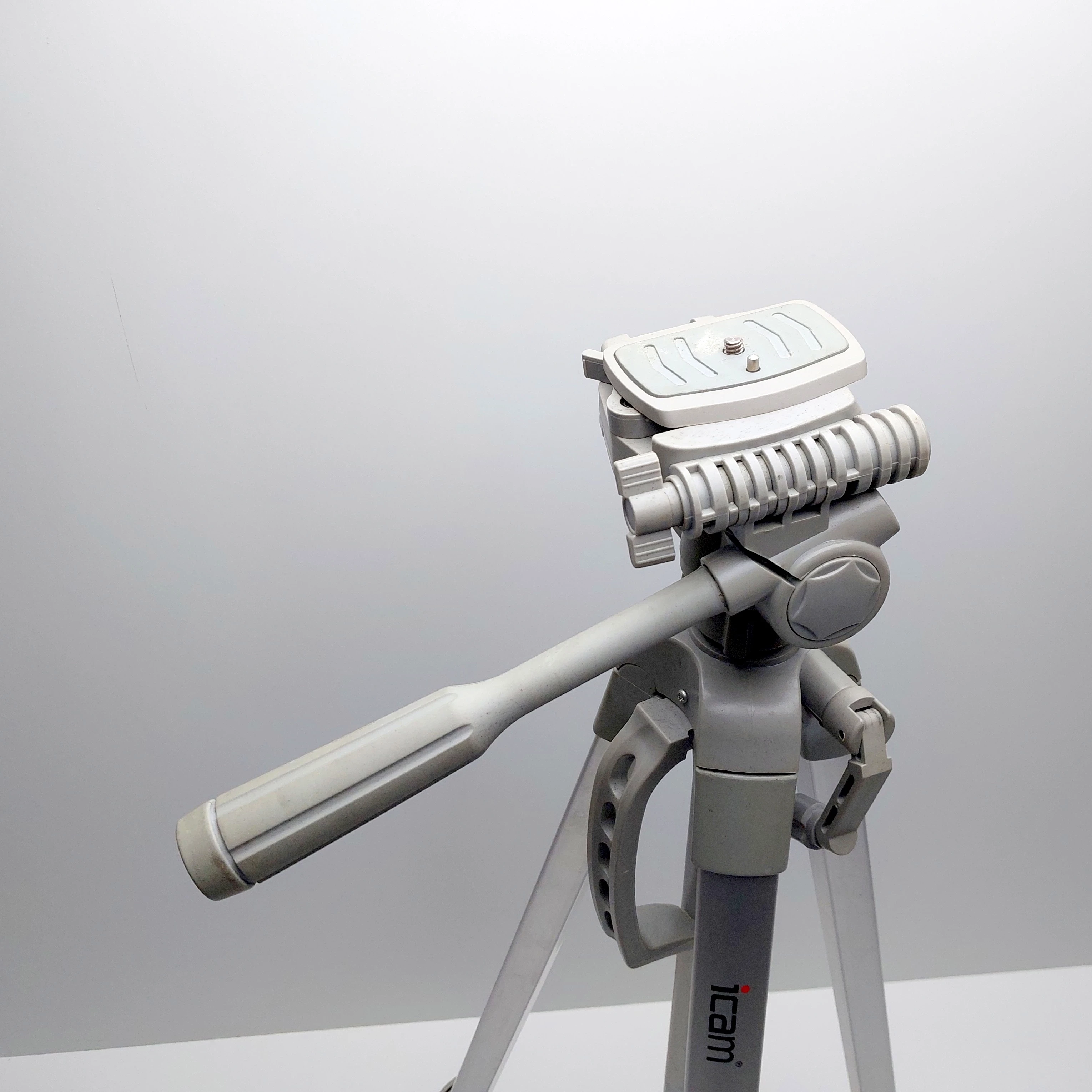 statyw-tripod-icam-stan-uzywany