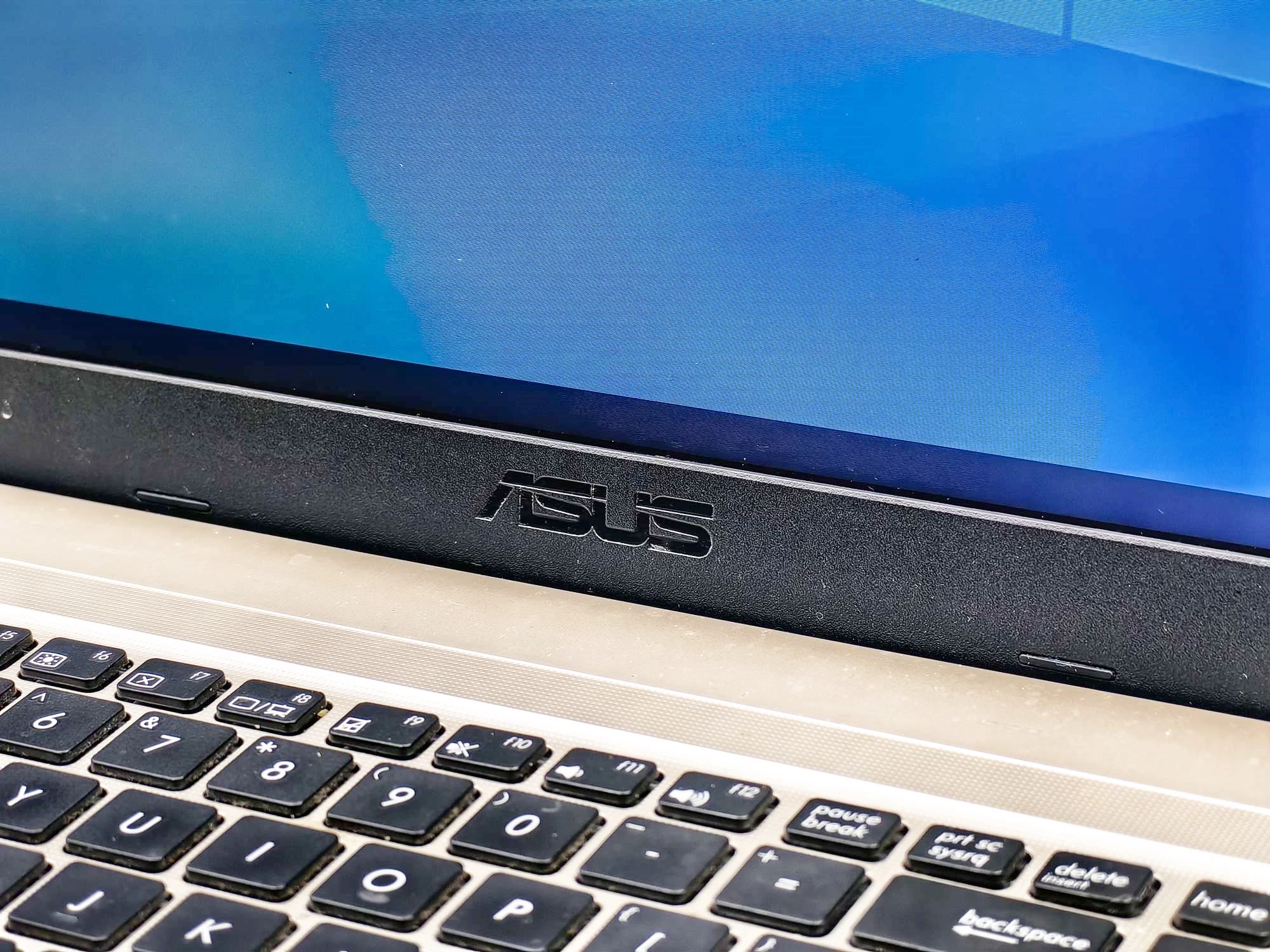 laptop-asus-r540-vivobook-4gb-ram-1tb-dysk-i3-6006u-rozdzielczosc-px-1920-x-1080