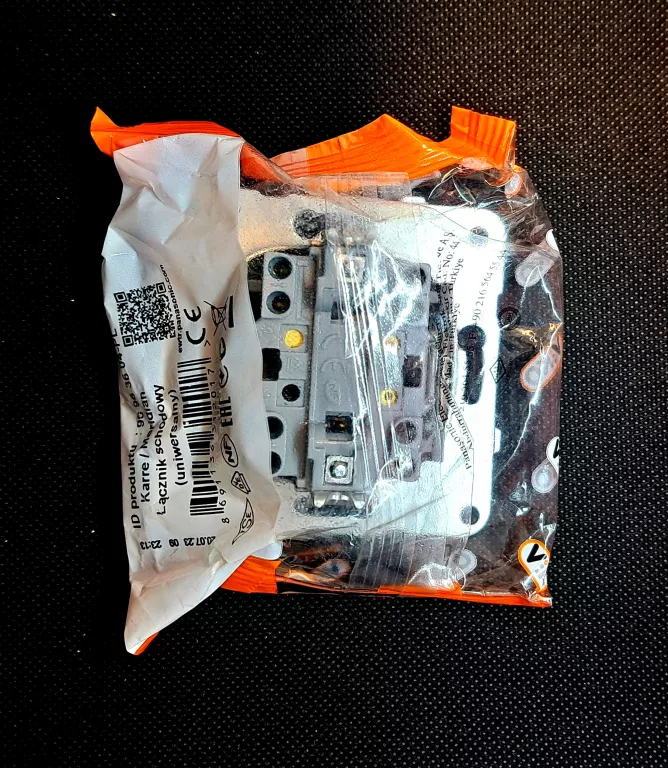 kontakt-karre-lacznik-1-biegunowy-kolor-bialy-8691136311959-ean-gtin-8691136311959