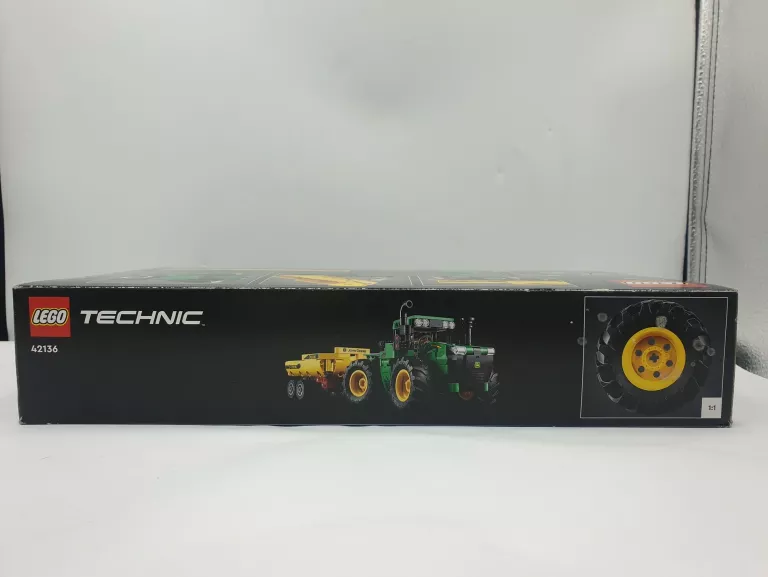 lego-technic-traktor-john-deere-9620r-4wd-42136-liczba-elementow-390