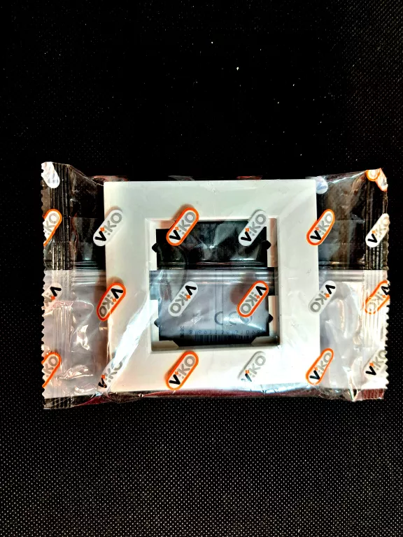 ramka-karre-1-krotna-kolor-bialy-8681224989832-batalionow-chlopskich-19-katowice