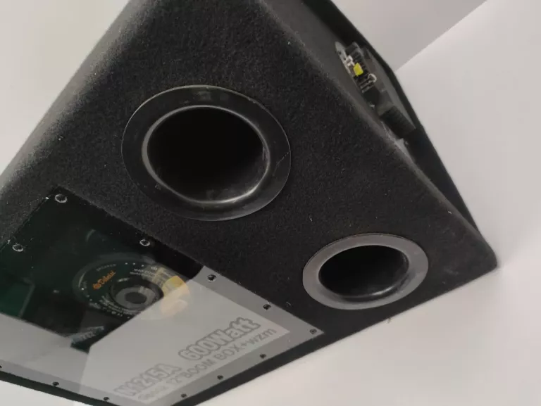 subwoofer-dibeisi-dibeisi-n1215a-ze-wzmacniaczem-marka-dibeisi