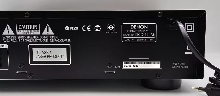 ODTWARZACZ DENON DCD-520AE CZARNY + PILOT