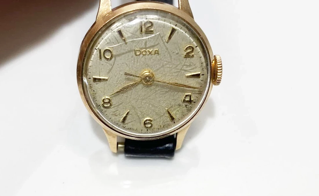 zloty-zegarek-doxa-damski-13714-mechanizm-mechaniczny