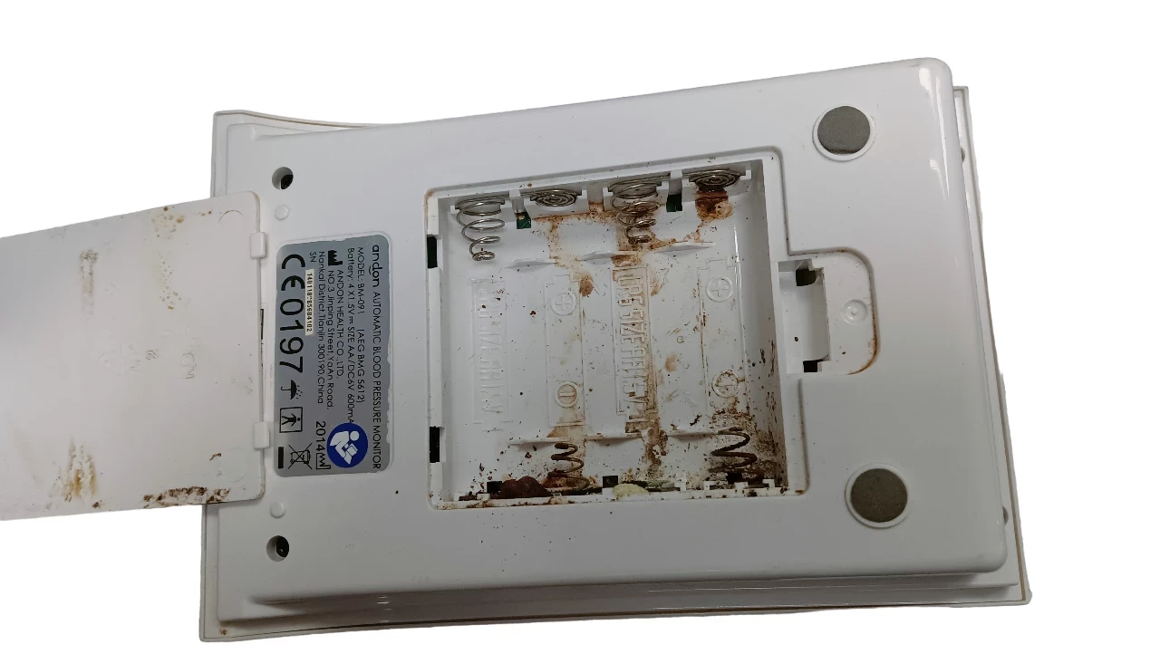 opis-cisnieniomierz-aeg-bmg-5612-pudelko-opis-rodzaj-elektroniczny