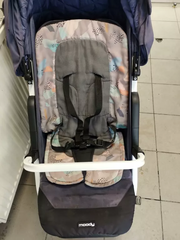 WÓZEK SPACEROWY 4BABY MOODY
