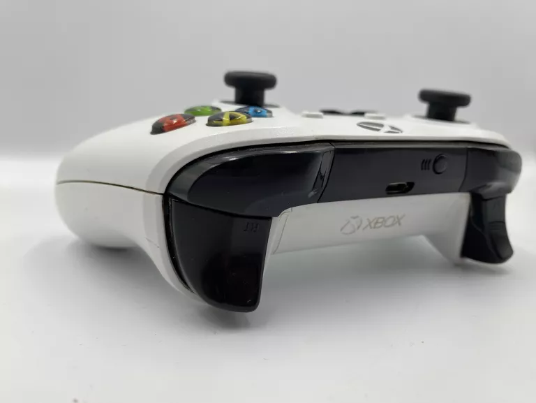 pad-xbox-one-1708-bialy-kolor-bialy