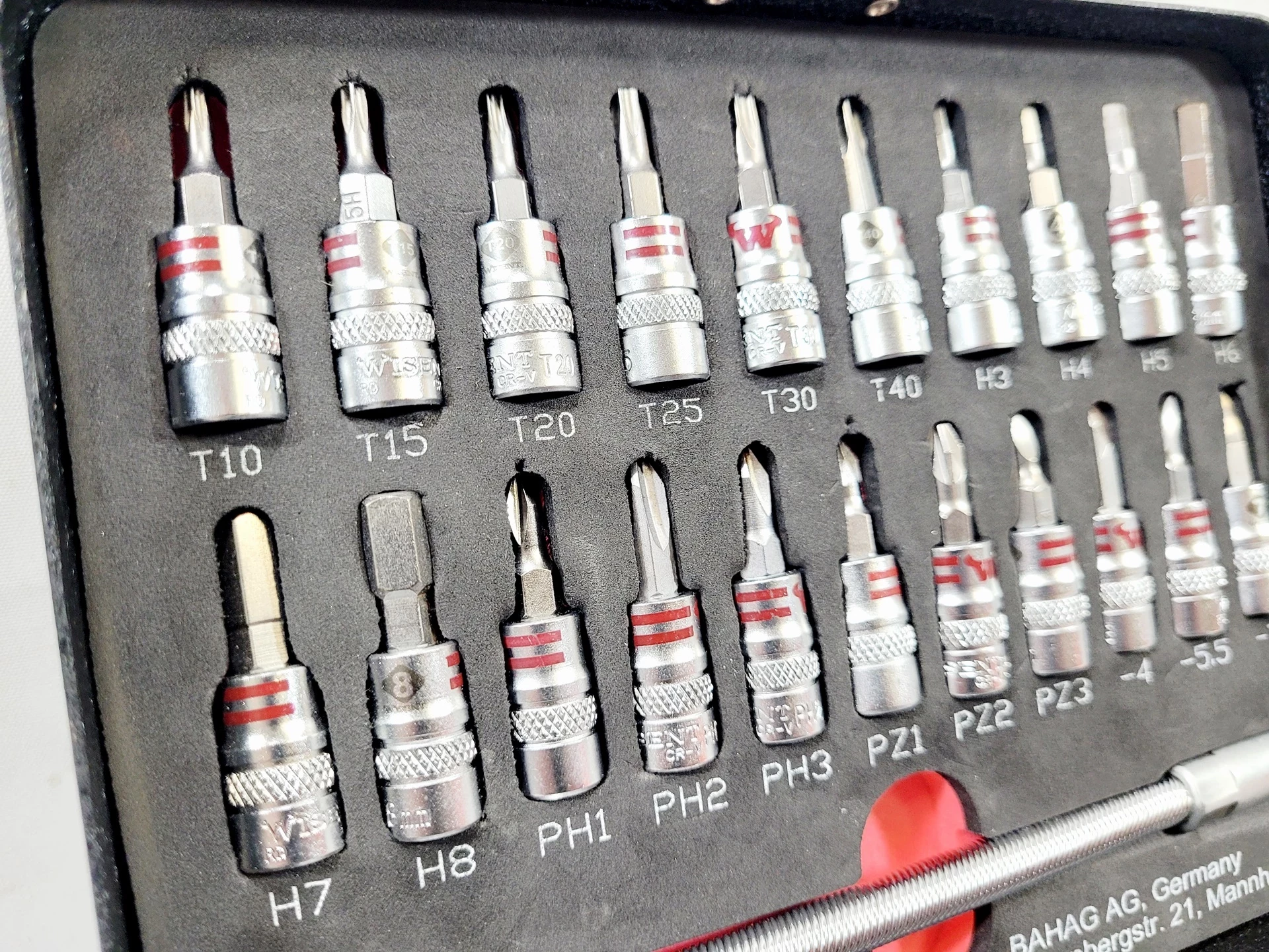zestaw-nasadek-z-kluczem-wisent-wil-46-product-id-f09b1d25-547f-4a2c-9cf3-e2be26d170bc