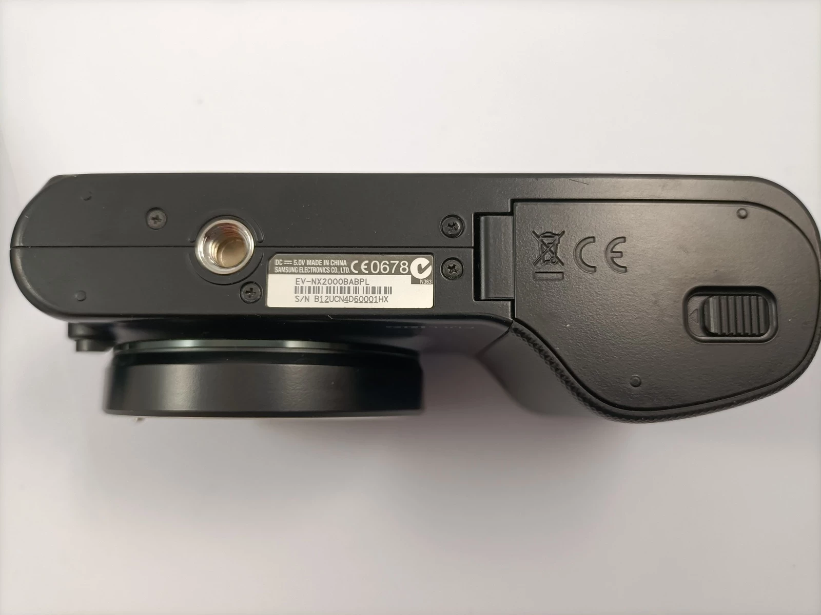 aparat-fotograficzny-samsung-nx2000-komplet-rozmiar-matrycy-aps-c