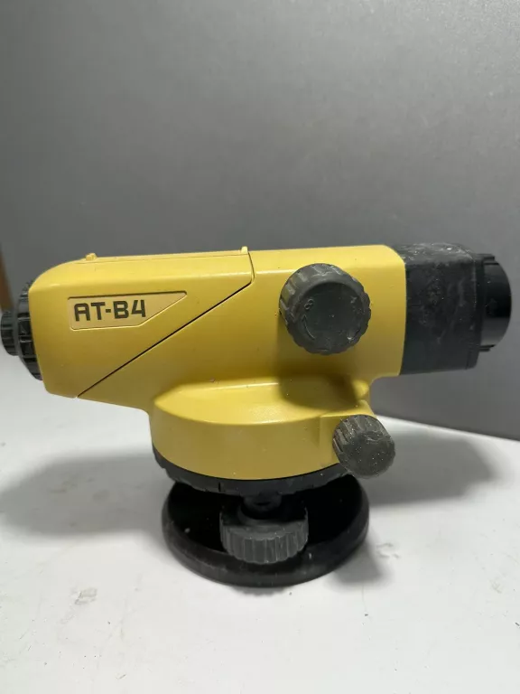 NIWELATOR TOPCON AT B4