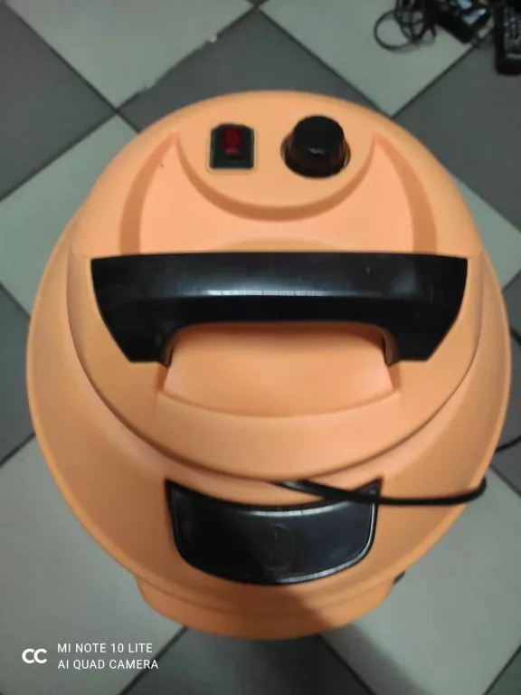 odkurzacz-pioracy-riwall-hartmann-3w1-funkcje-odkurzanie-na-sucho-i-mokro