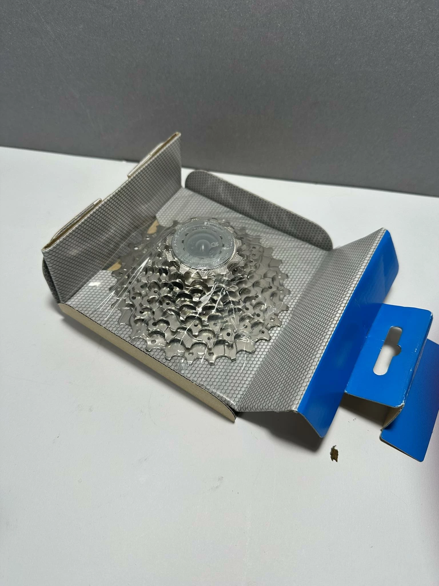 kastea-9-rzedowa-shimano-34t-11-28t-jak-nowe-pudelko-niebieskie-ean-gtin-4524667578970