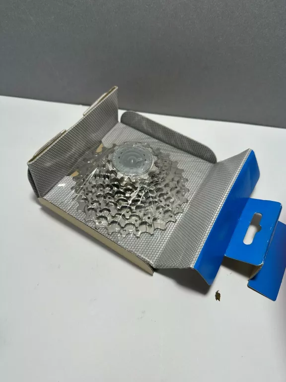 kastea-9-rzedowa-shimano-34t-11-28t-jak-nowe-pudelko-niebieskie-ean-gtin-4524667578970