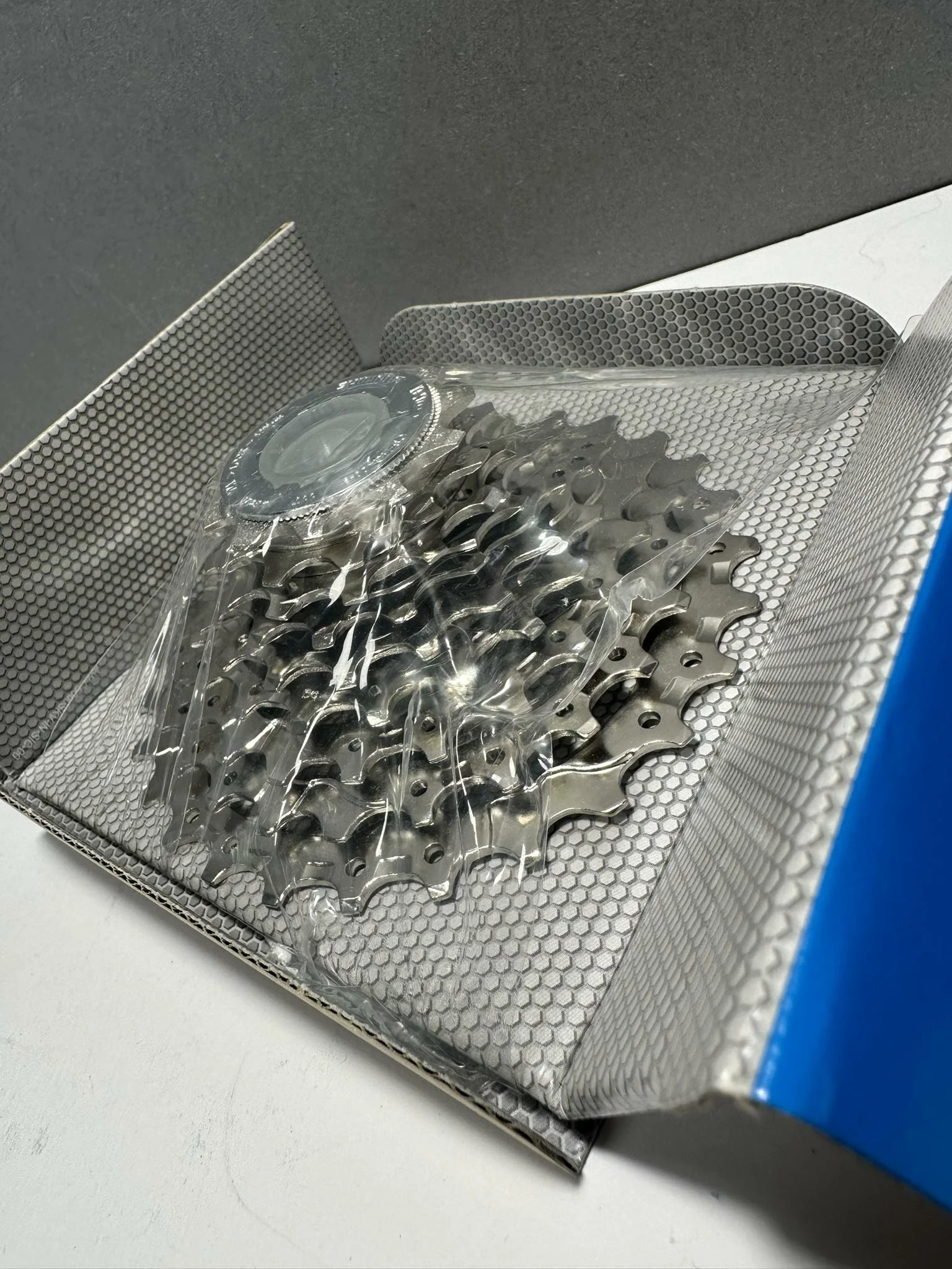 kastea-9-rzedowa-shimano-34t-11-28t-jak-nowe-pudelko-niebieskie-stan-11323-2