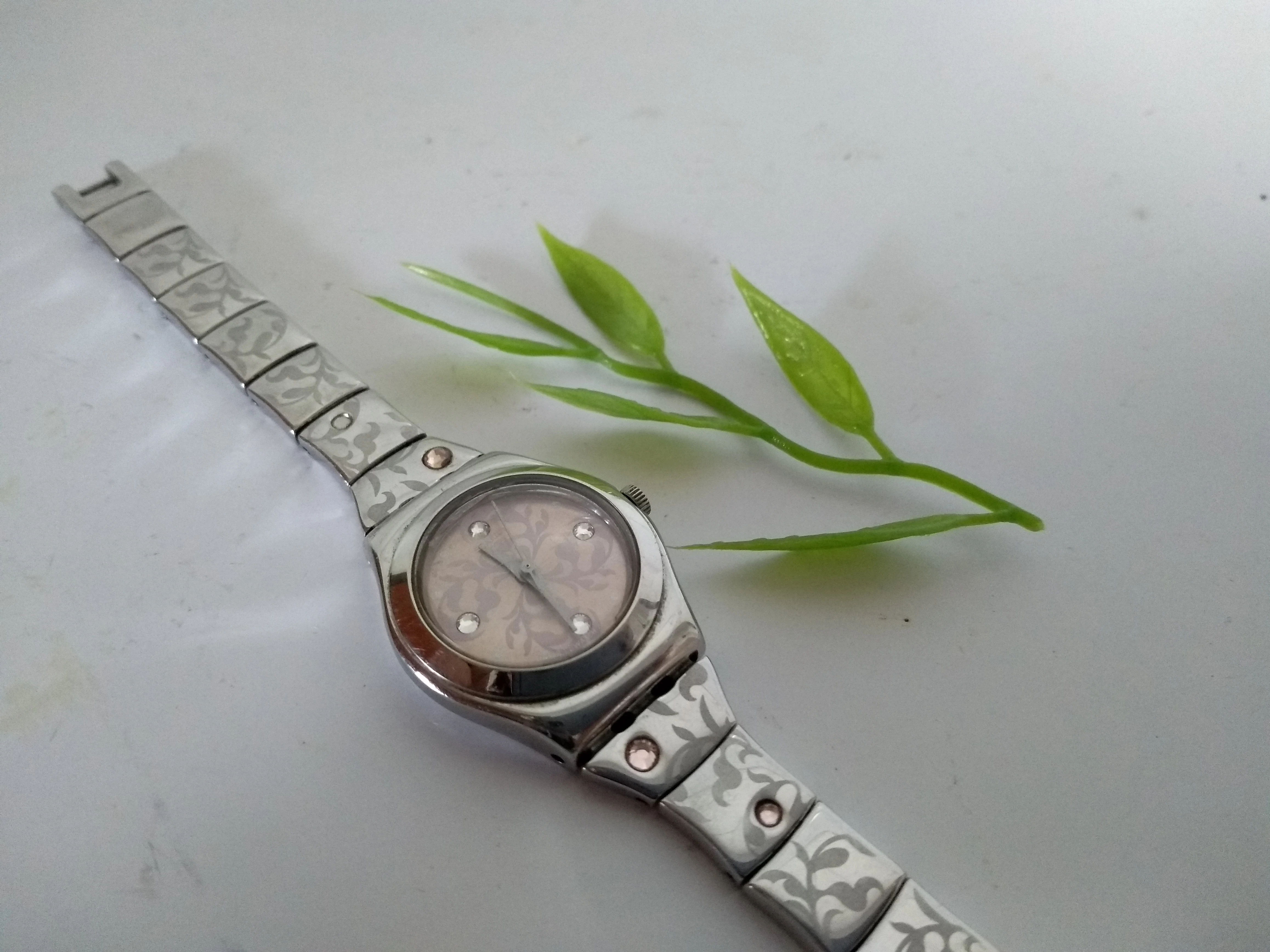 zegarek-swatch-irony-v8-typ-nareczny