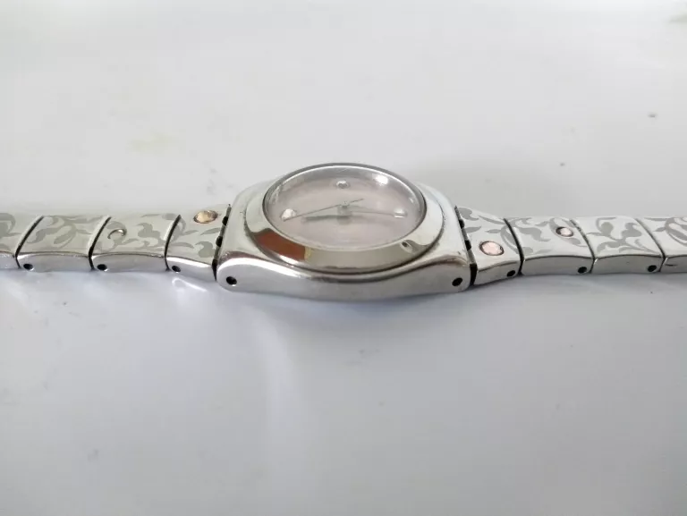 zegarek-swatch-irony-v8-funkcje-brak