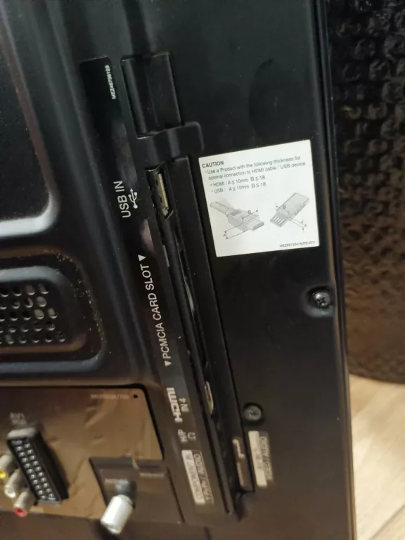 TELEWIZOR LG 32LE3300 BEZ PODSTAWY I PILOTA