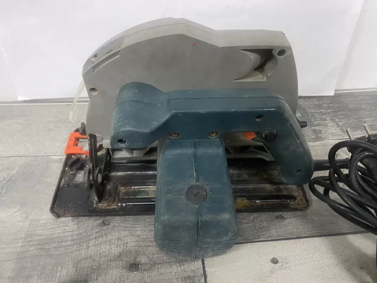 pilarka-tarczowa-black-decker-stan-uzywany