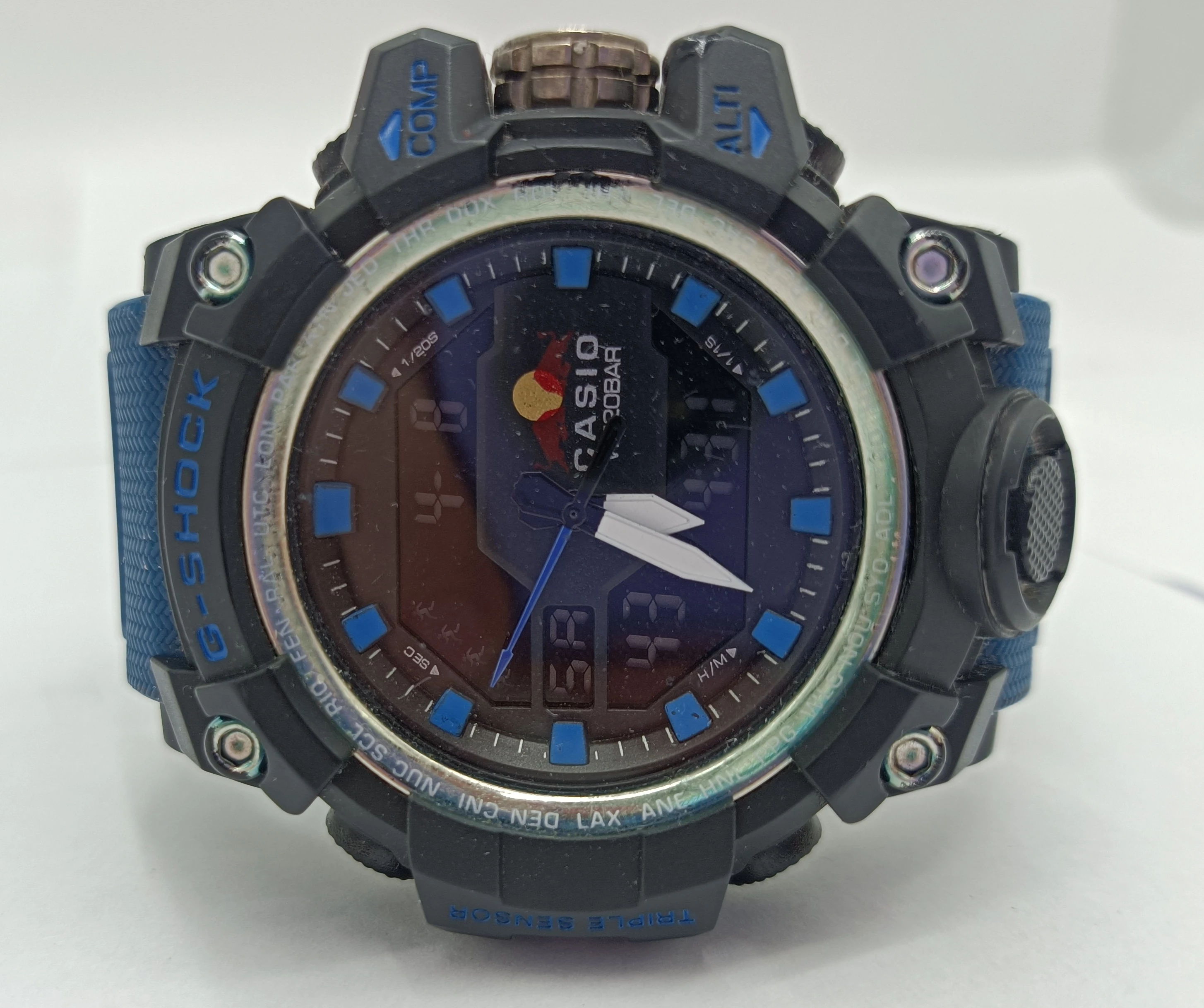 zegarek-casio-g-shock-red-bull-edition-wladyslawa-iv-40-koszalin