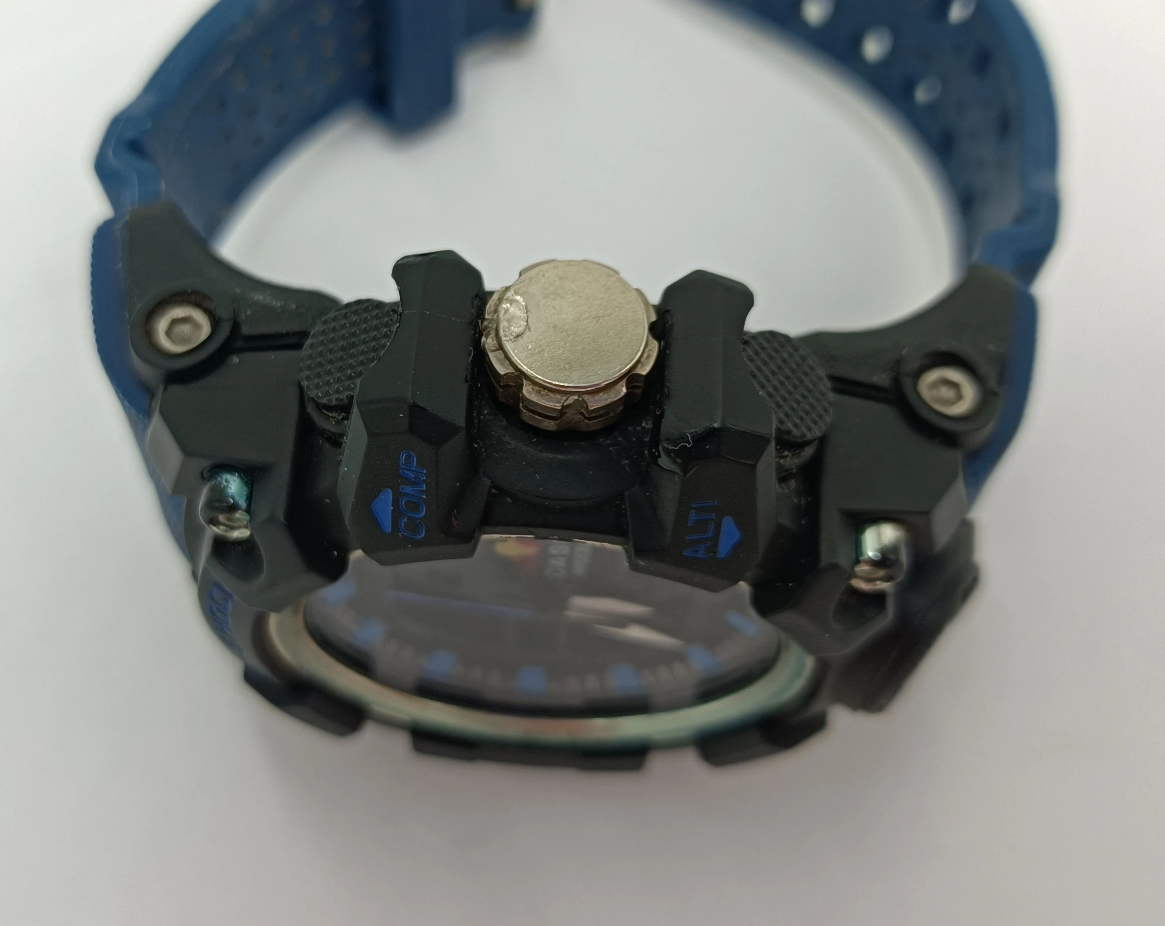 zegarek-casio-g-shock-red-bull-edition-typ-nareczny