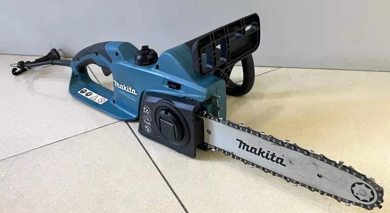 PIŁA ŁAŃCUCHOWA MAKITA 1800 W / 2,34 KM UC3041A