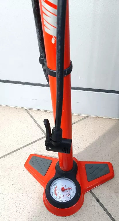 POMPKA RECZNA APEXLINK