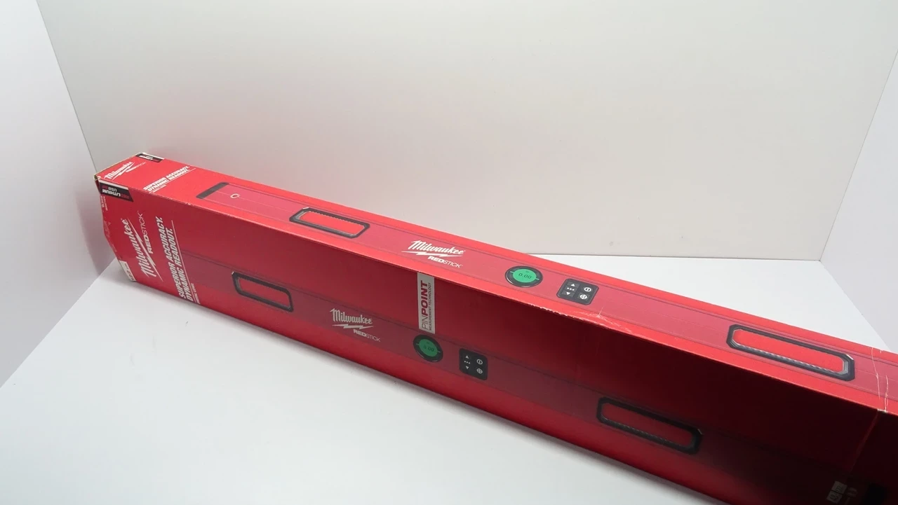 poziomica-elektroniczna-milwaukee-redstick-120cm-marka-milwaukee