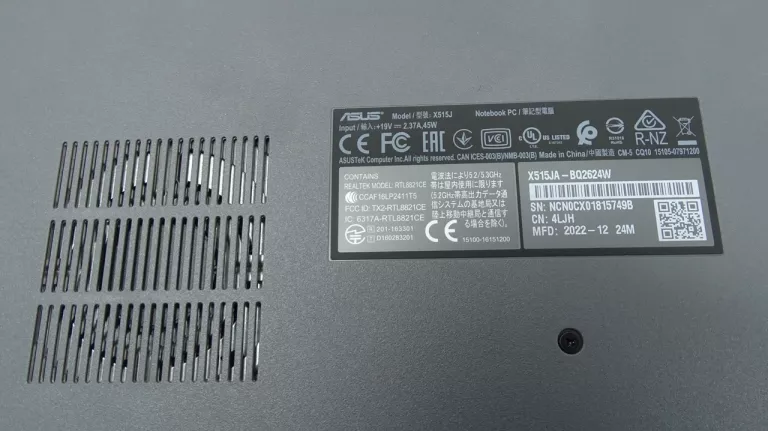 laptop-asus-x515j-i3-1005g1-8256-ssd-zestaw-typ-dysku-twardego-ssd