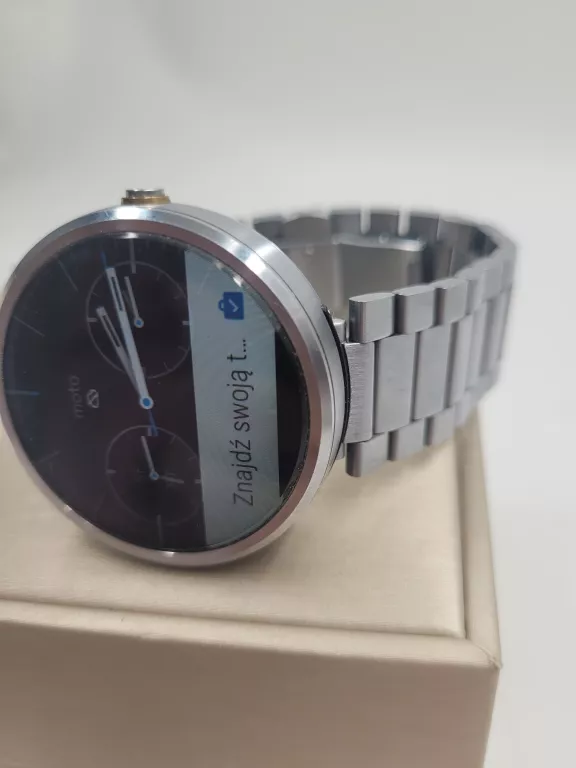 smartwatch-motorola-moto-360-zestaw-komunikacja-212922-1
