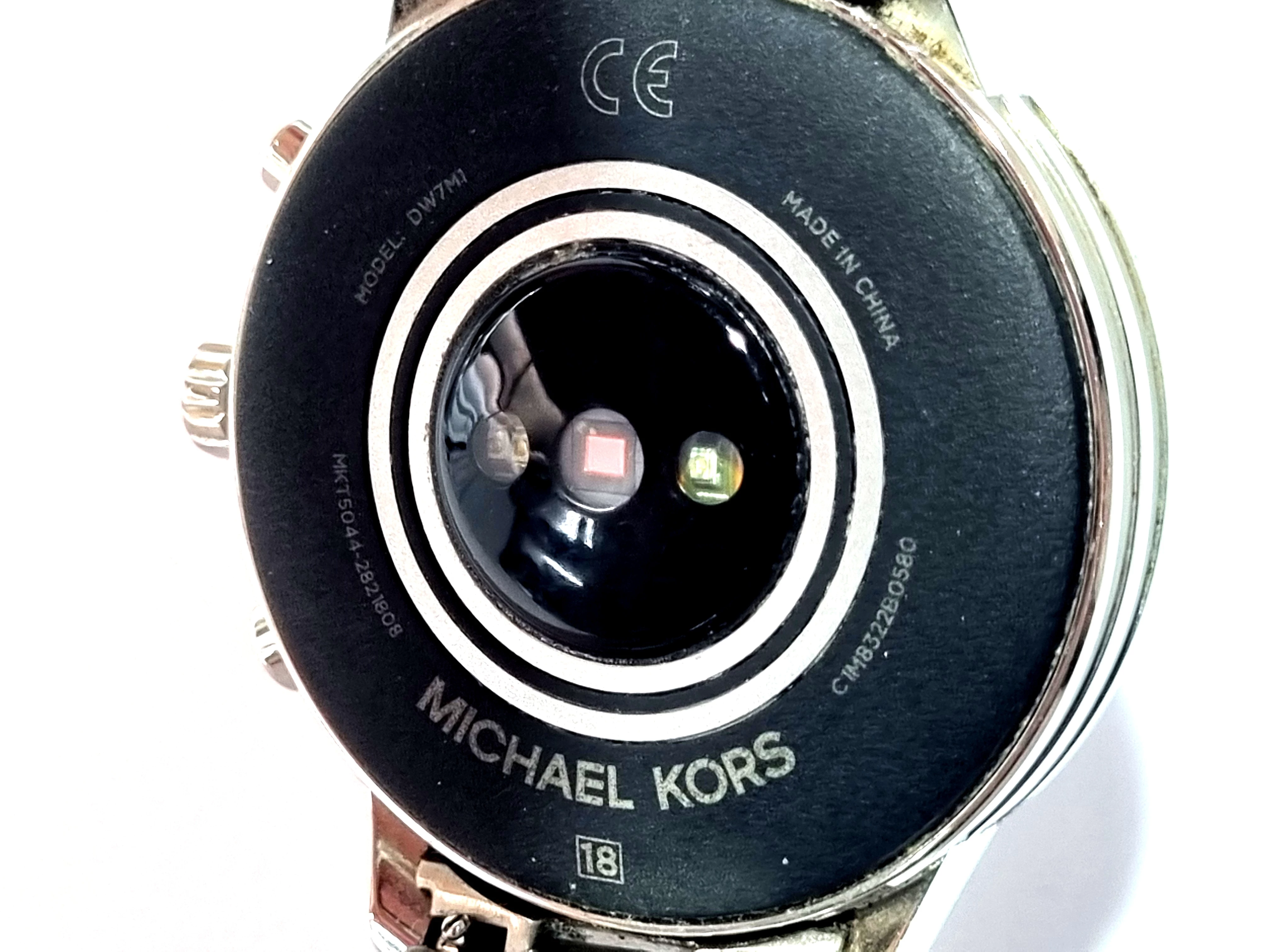 Michael kors smartwatch on sale mkt5044