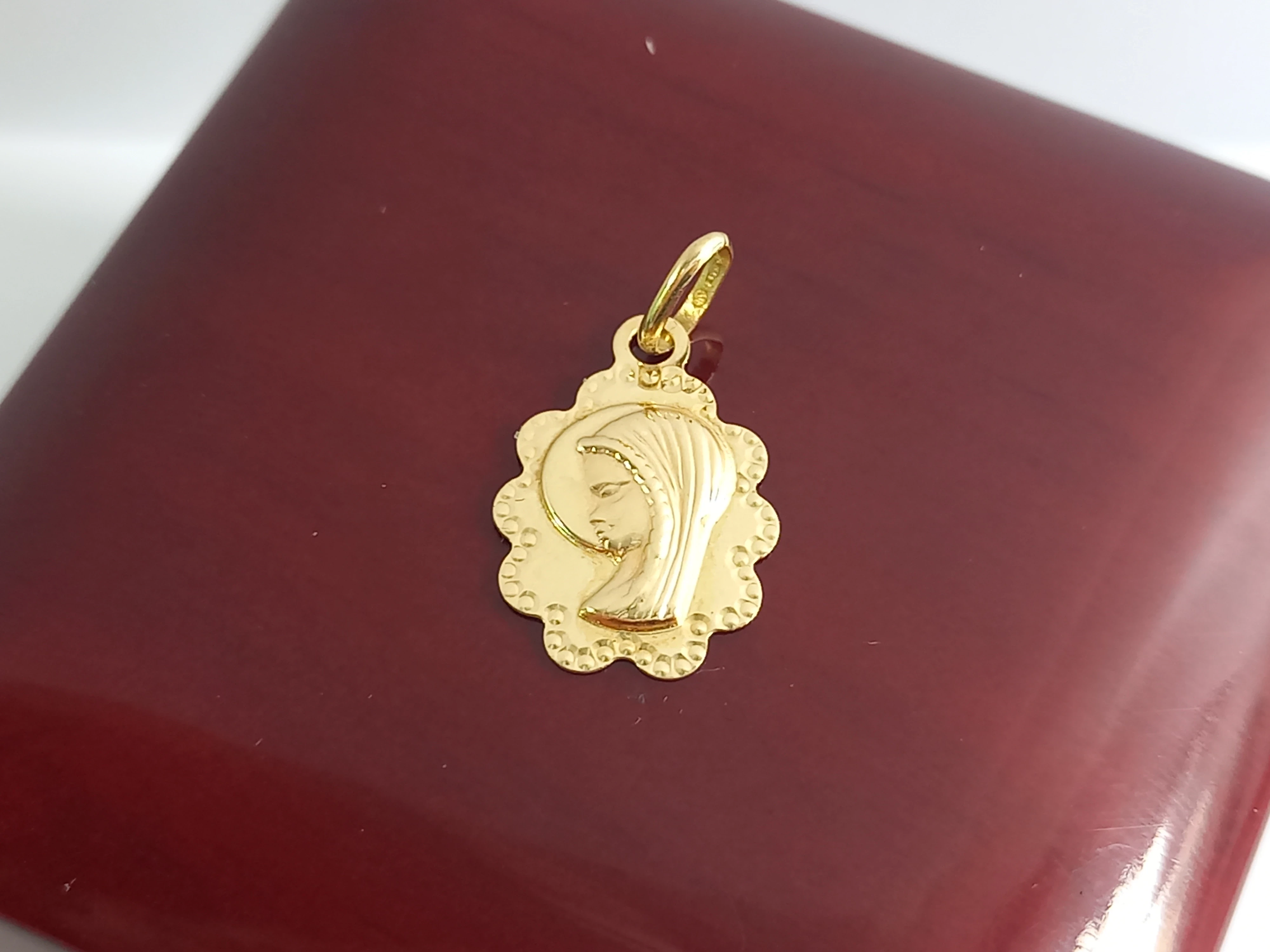 zlota-zawieszka-medalik-maryjka-pr-585-083g-rodzaj-2205-16