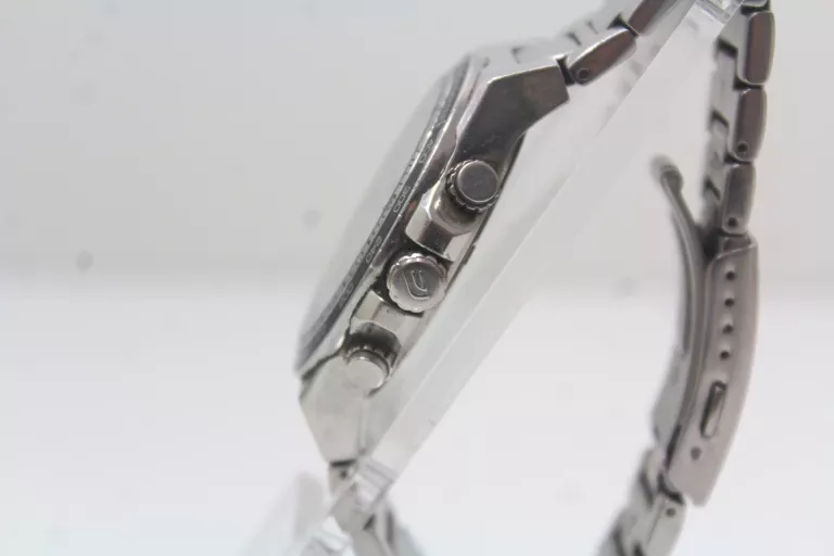 ZEGAREK MĘSKI CASIO EDIFICE EFR-546C