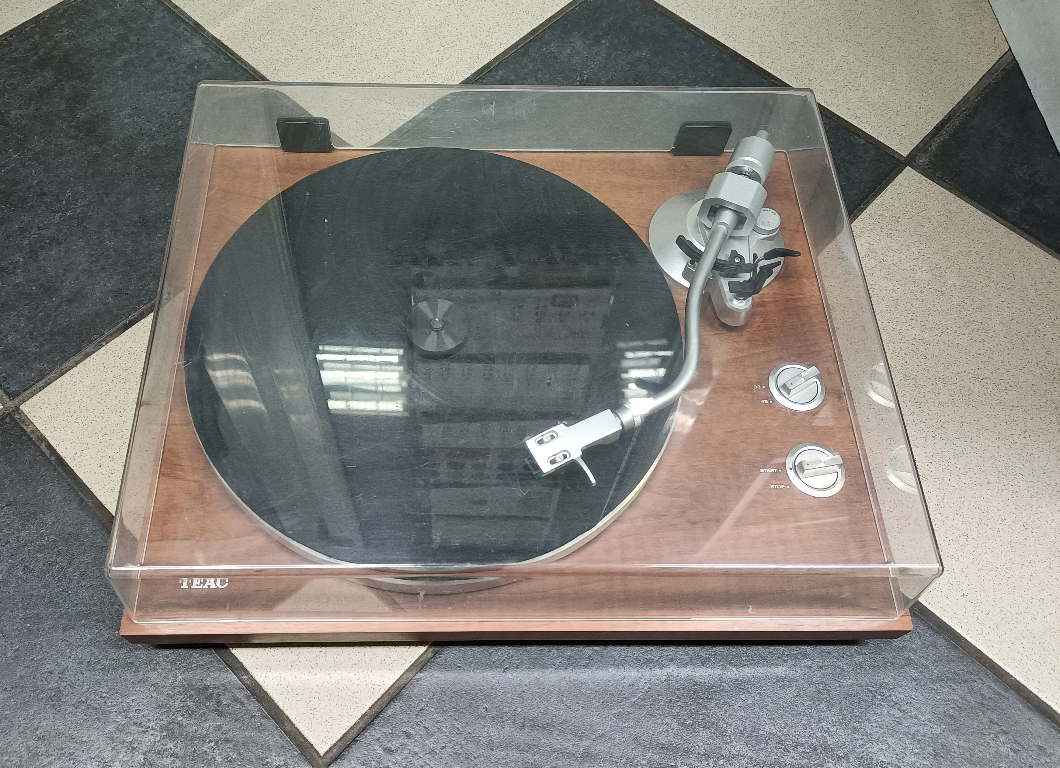 gramofon-teac-tn-350-orzech-stan-uzywany