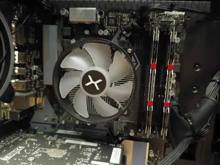 KOMPUTER MAD DOG MD2400-A10 RYZEN 5 2400GE 16GB 480GB GTX 1650 W10