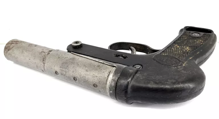 STARY PISTOLET SYGNAŁOWY LP57 (NA RACE)