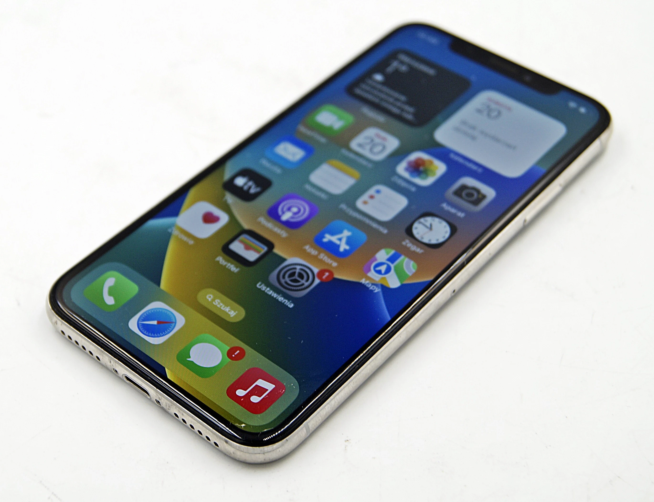 telefon-iphone-x-64gb-87-batteri-kod-producenta-mqad2pma