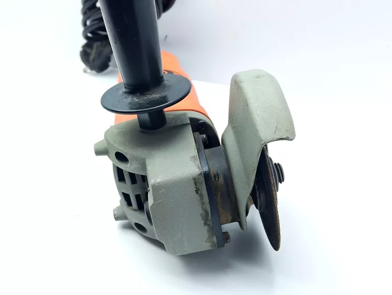 SZLIFIERKA KĄTOWA BLACK+DECKER KG115 750W 115MM