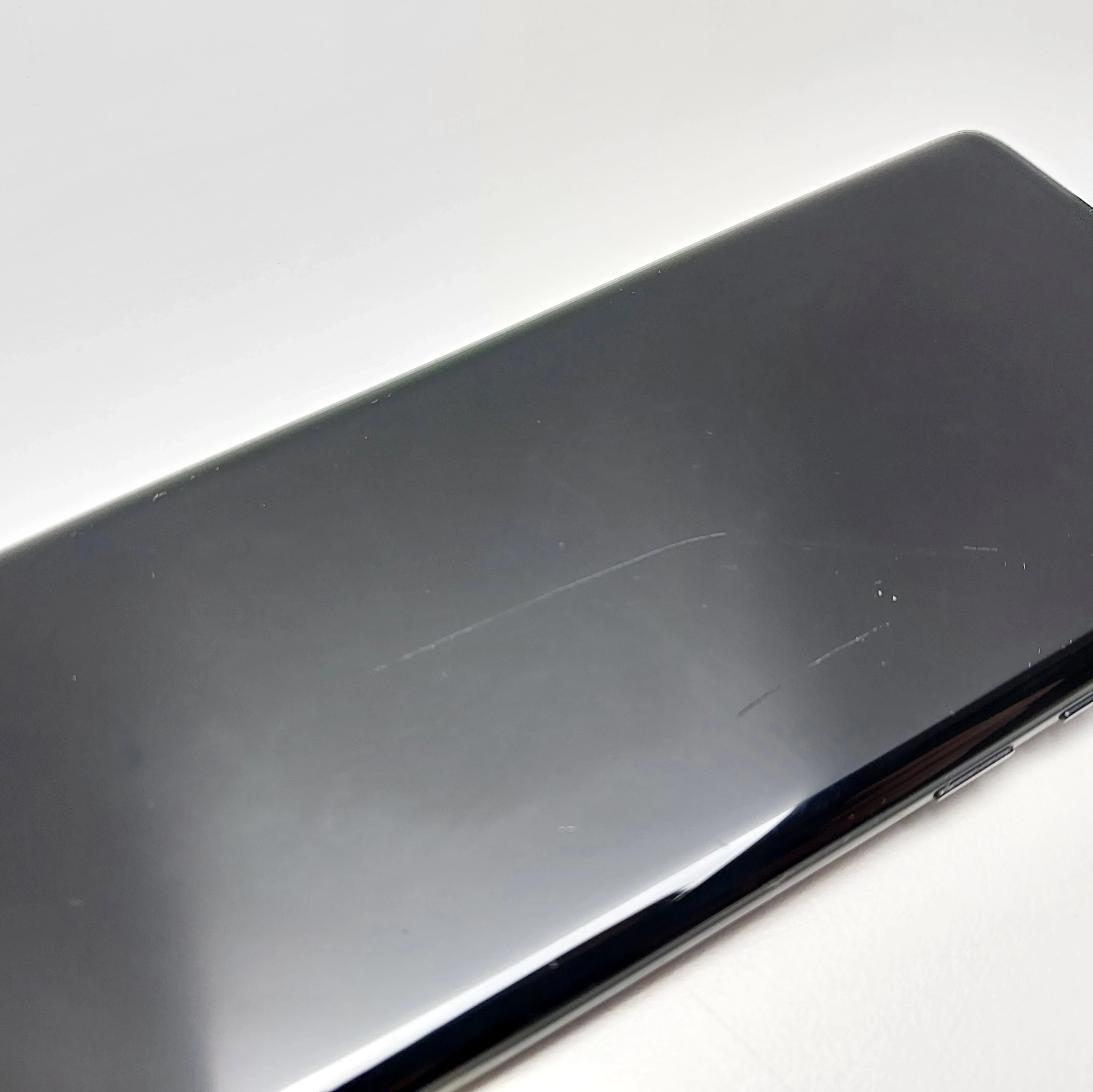 telefon-motorola-edge-40-neo-wbudowana-pamiec-256-gb